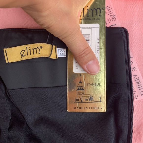 Classic black skirt - Picture 6 of 6